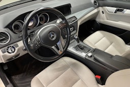 ruskea (beige) Mercedes-Benz C 2011 kuva 6.