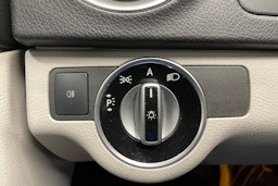 ruskea (beige) Mercedes-Benz C 2011 kuva 13.