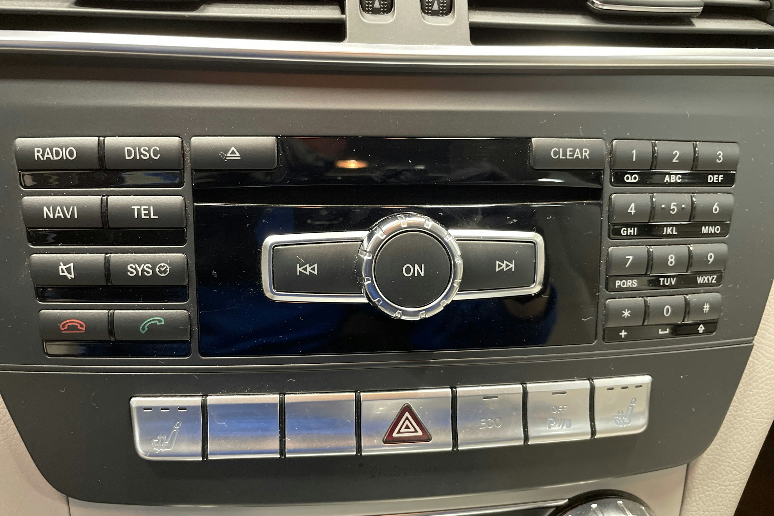 ruskea (beige) Mercedes-Benz C 2011 kuva 17.