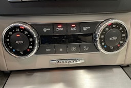 ruskea (beige) Mercedes-Benz C 2011 kuva 18.