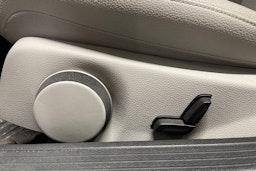 ruskea (beige) Mercedes-Benz C 2011 kuva 24.