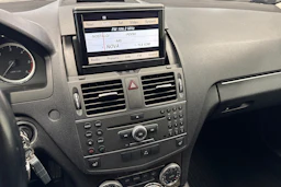 Harmaa Mercedes-Benz C 2011 kuva 13.