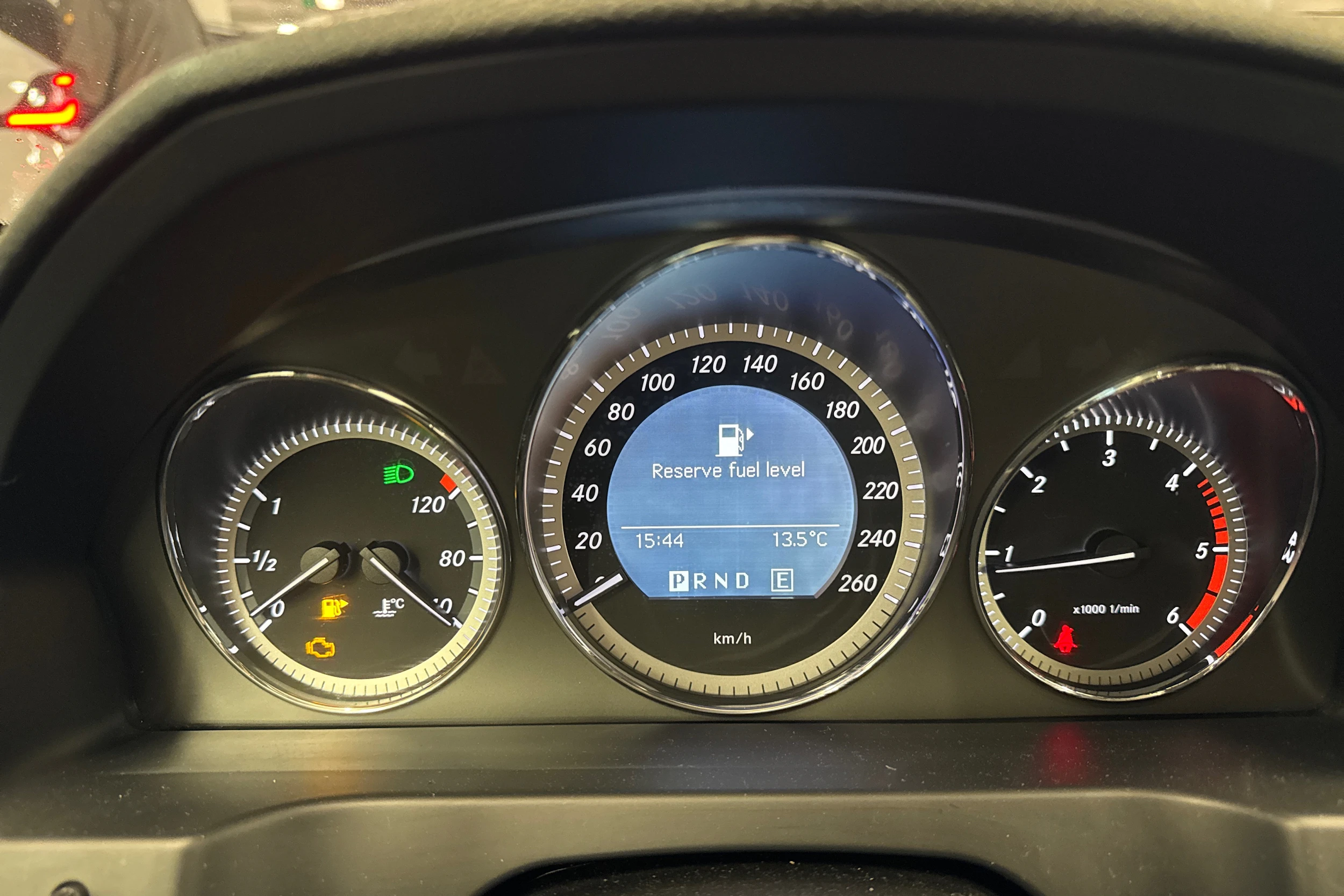 Harmaa Mercedes-Benz C 2011 kuva 14.