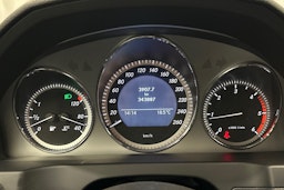 musta Mercedes-Benz C 2011 kuva 18.