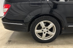 musta Mercedes-Benz C 2011 kuva 30.