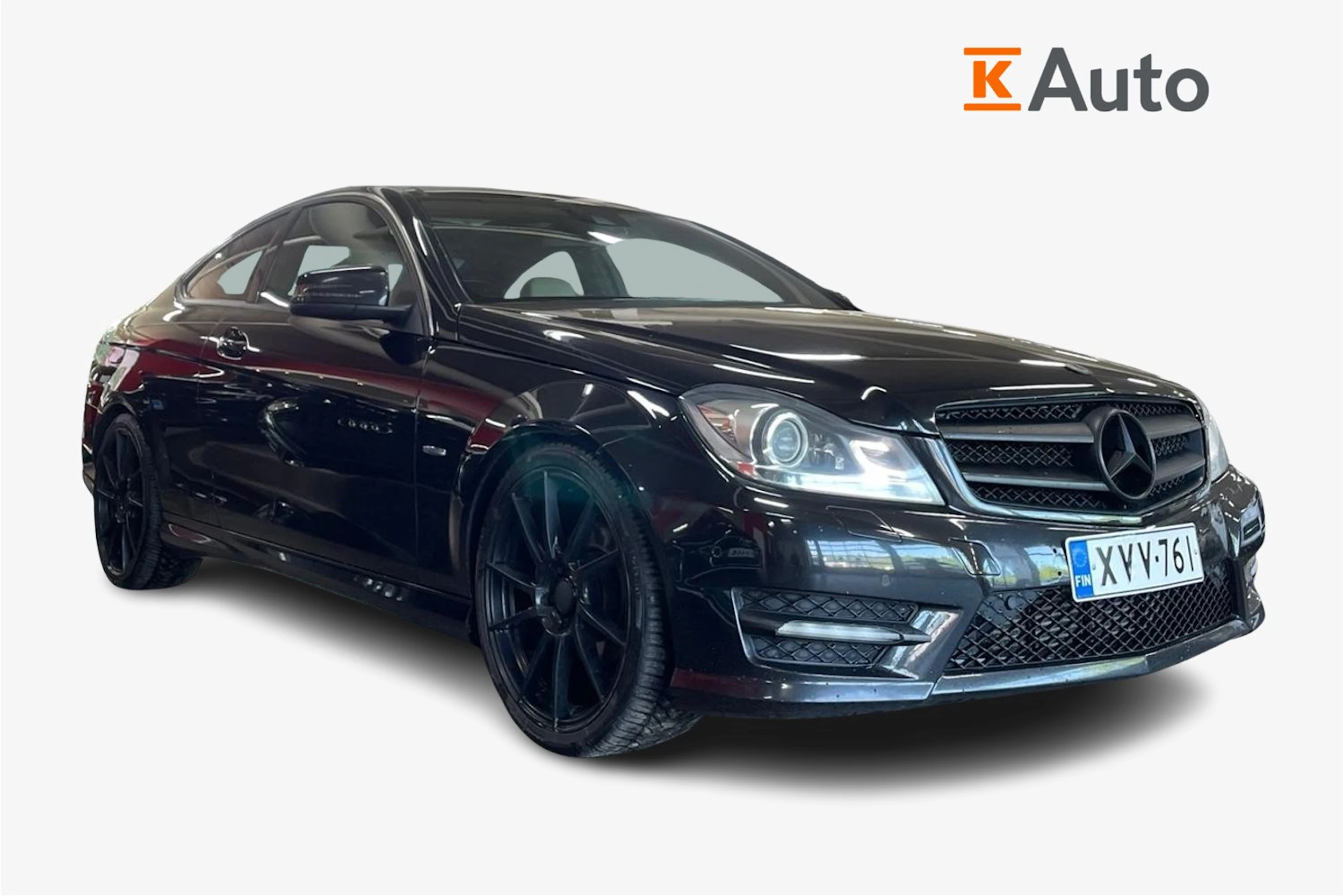 musta Mercedes-Benz C 2011 kuva 1.