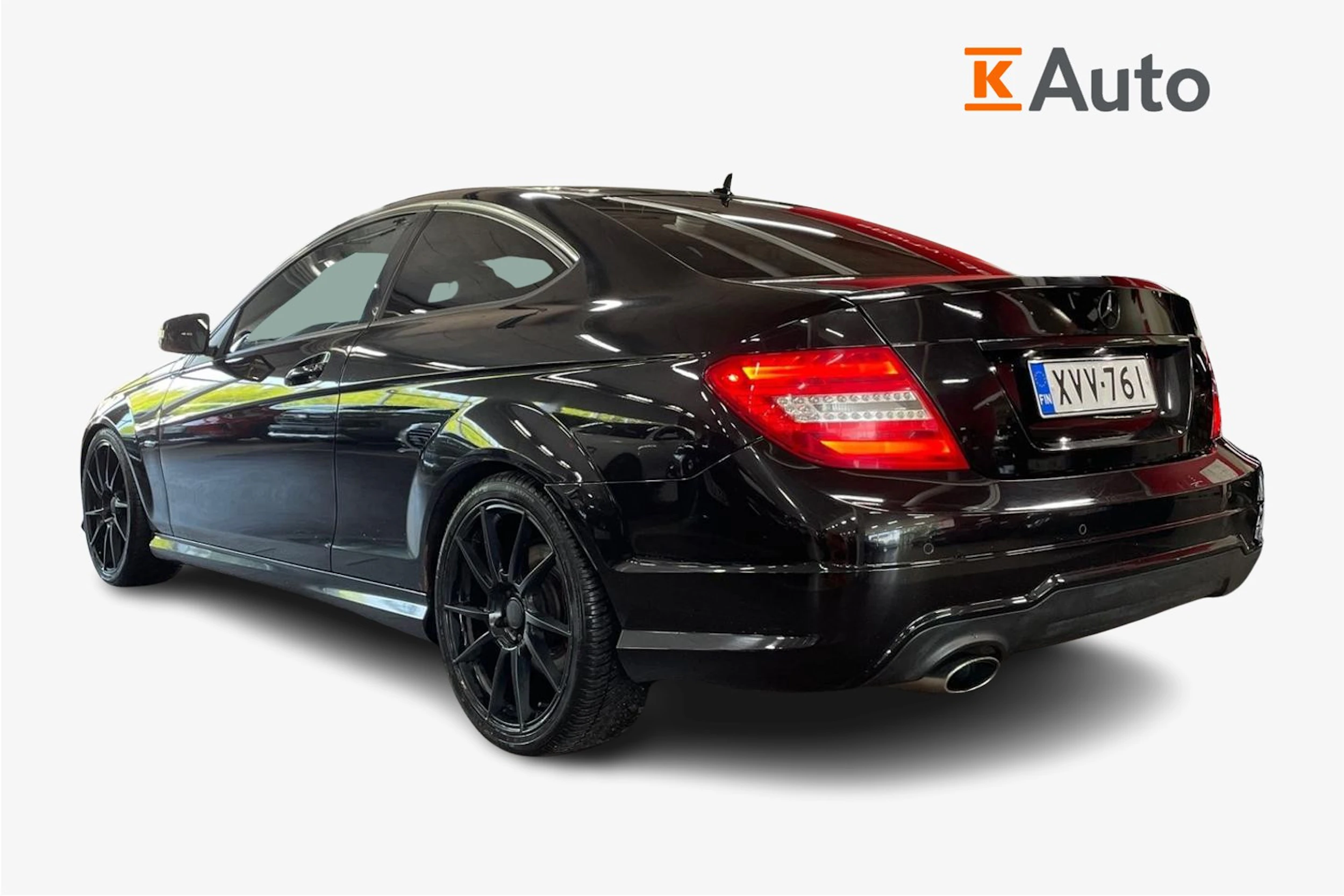 musta Mercedes-Benz C 2011 kuva 2.