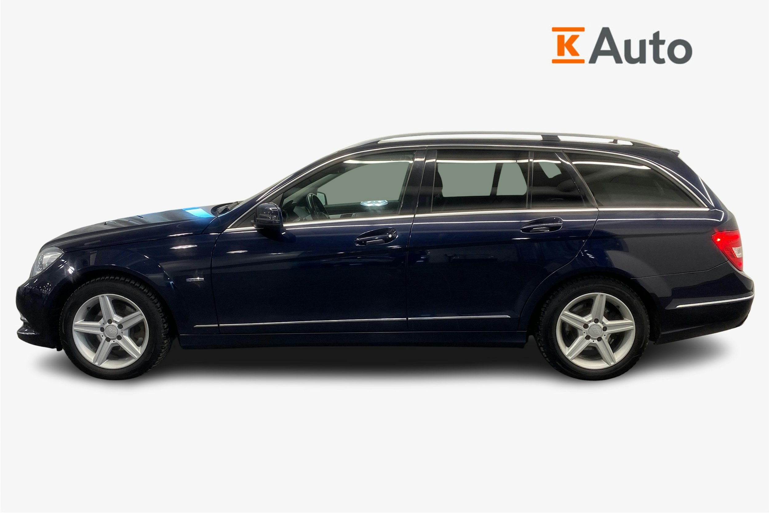 Sininen Mercedes-Benz C 2012 kuva 6.