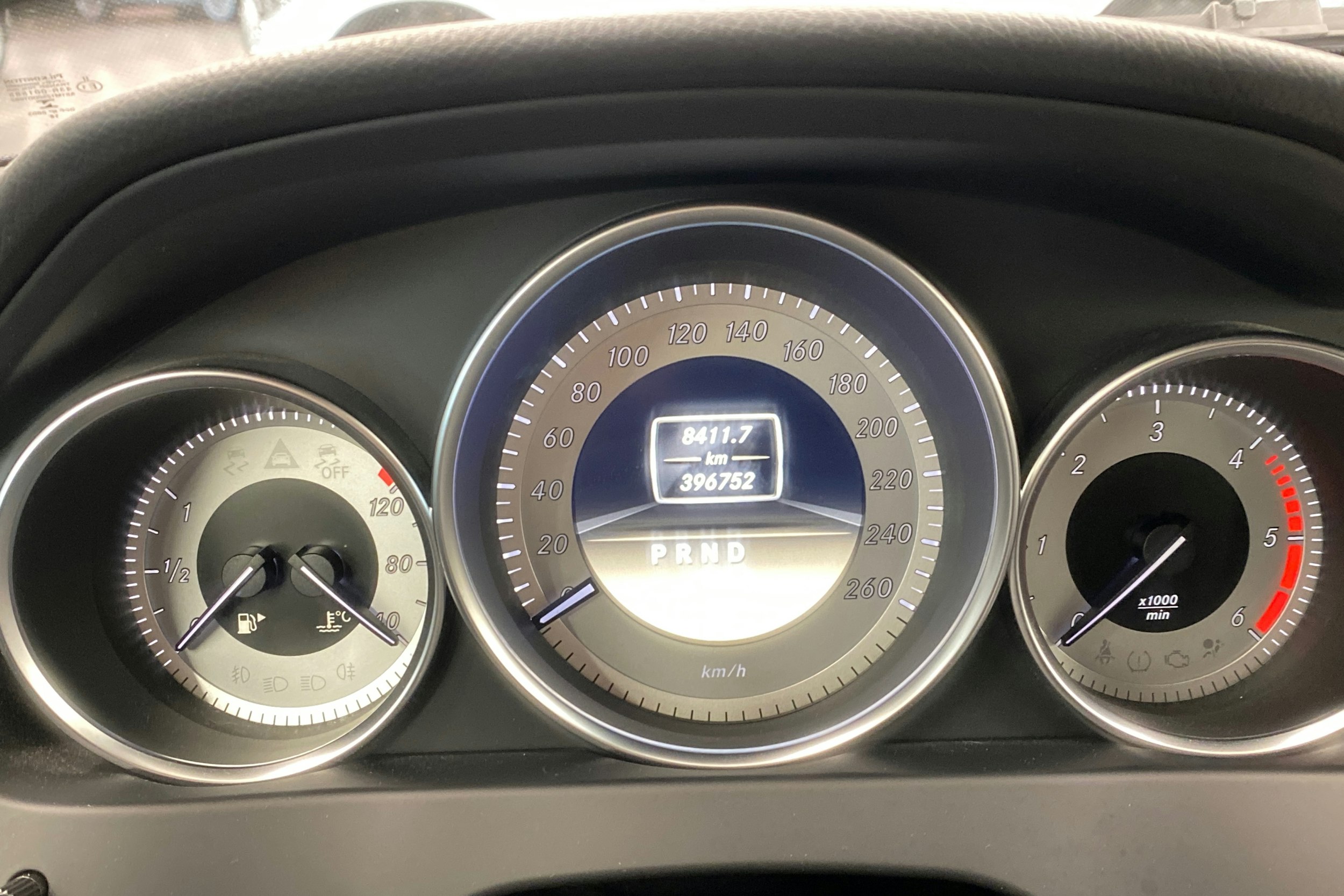 Sininen Mercedes-Benz C 2012 kuva 14.