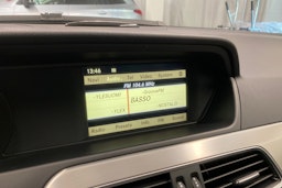 Sininen Mercedes-Benz C 2012 kuva 16.