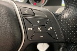 Sininen Mercedes-Benz C 2012 kuva 21.