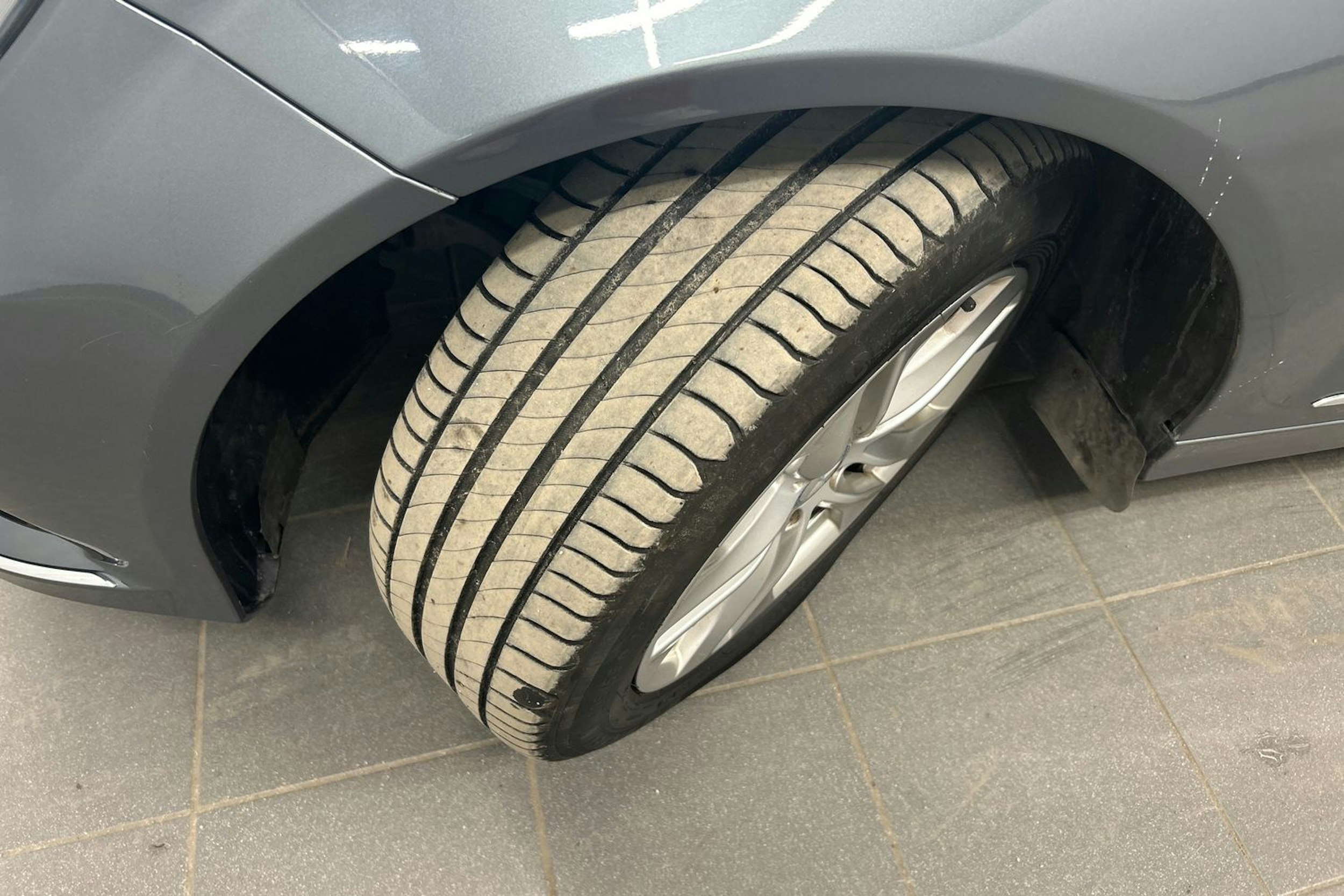 harmaa Mercedes-Benz C 2012 kuva 13.