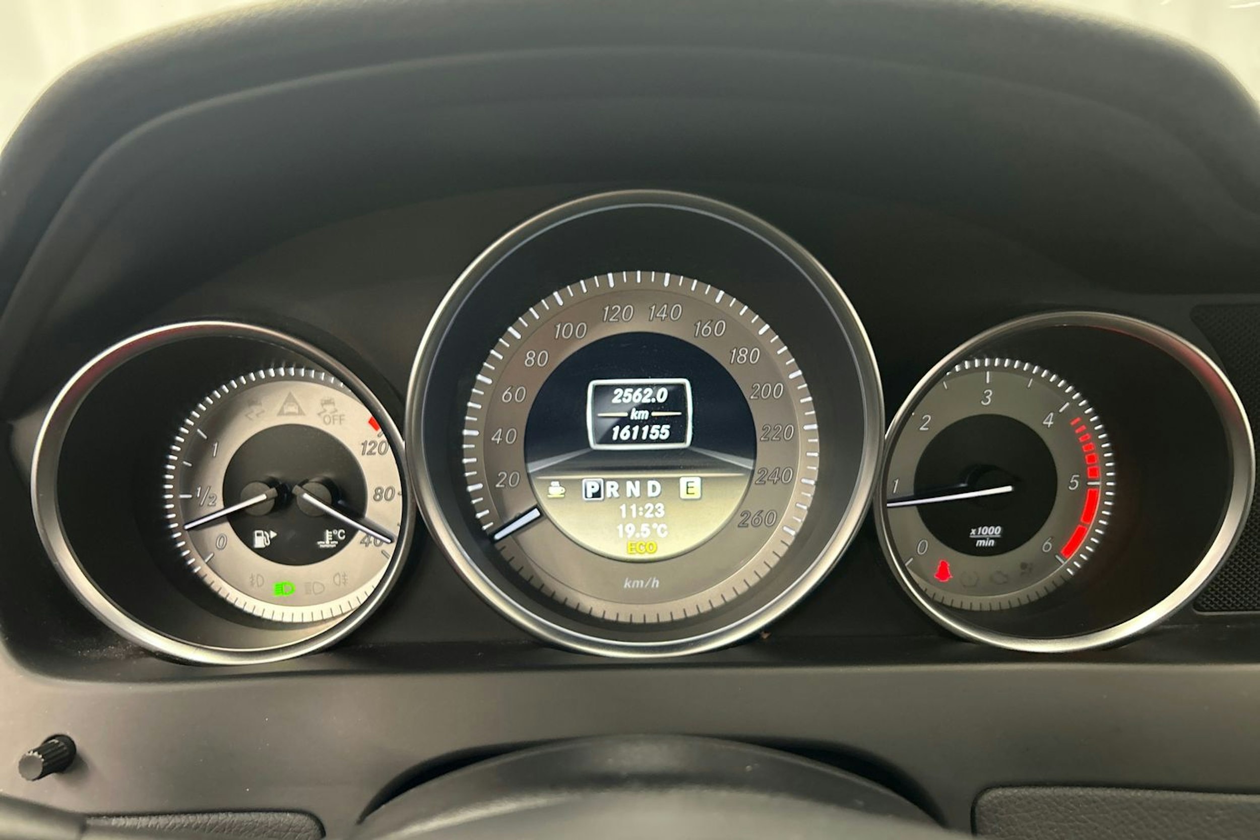 harmaa Mercedes-Benz C 2012 kuva 19.