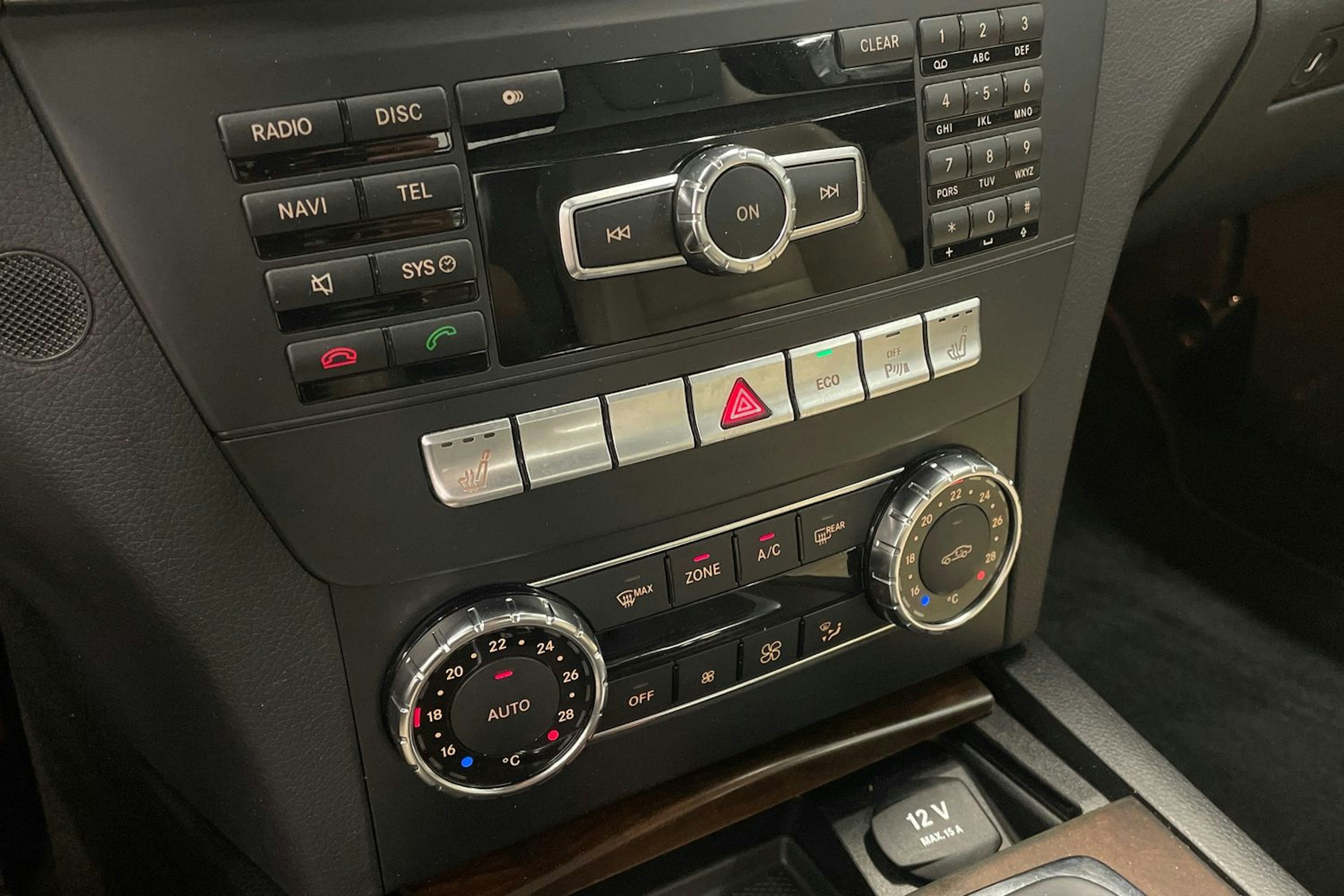 Sininen Mercedes-Benz C 2012 kuva 21.