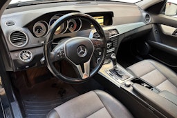 musta Mercedes-Benz C 2012 kuva 7.