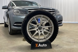 harmaa Mercedes-Benz C 2012 kuva 28.