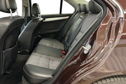 met. ruskea Mercedes-Benz C 2012 kuva 10.