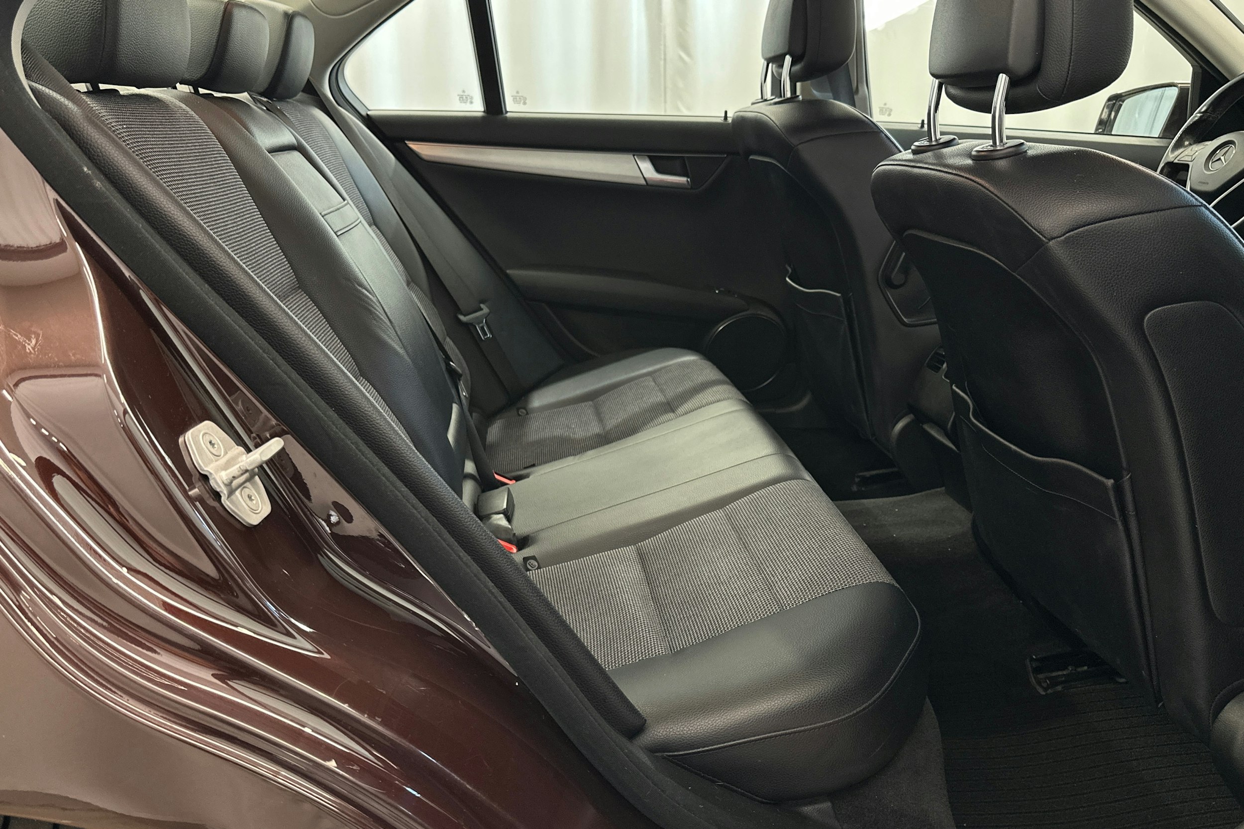 met. ruskea Mercedes-Benz C 2012 kuva 15.