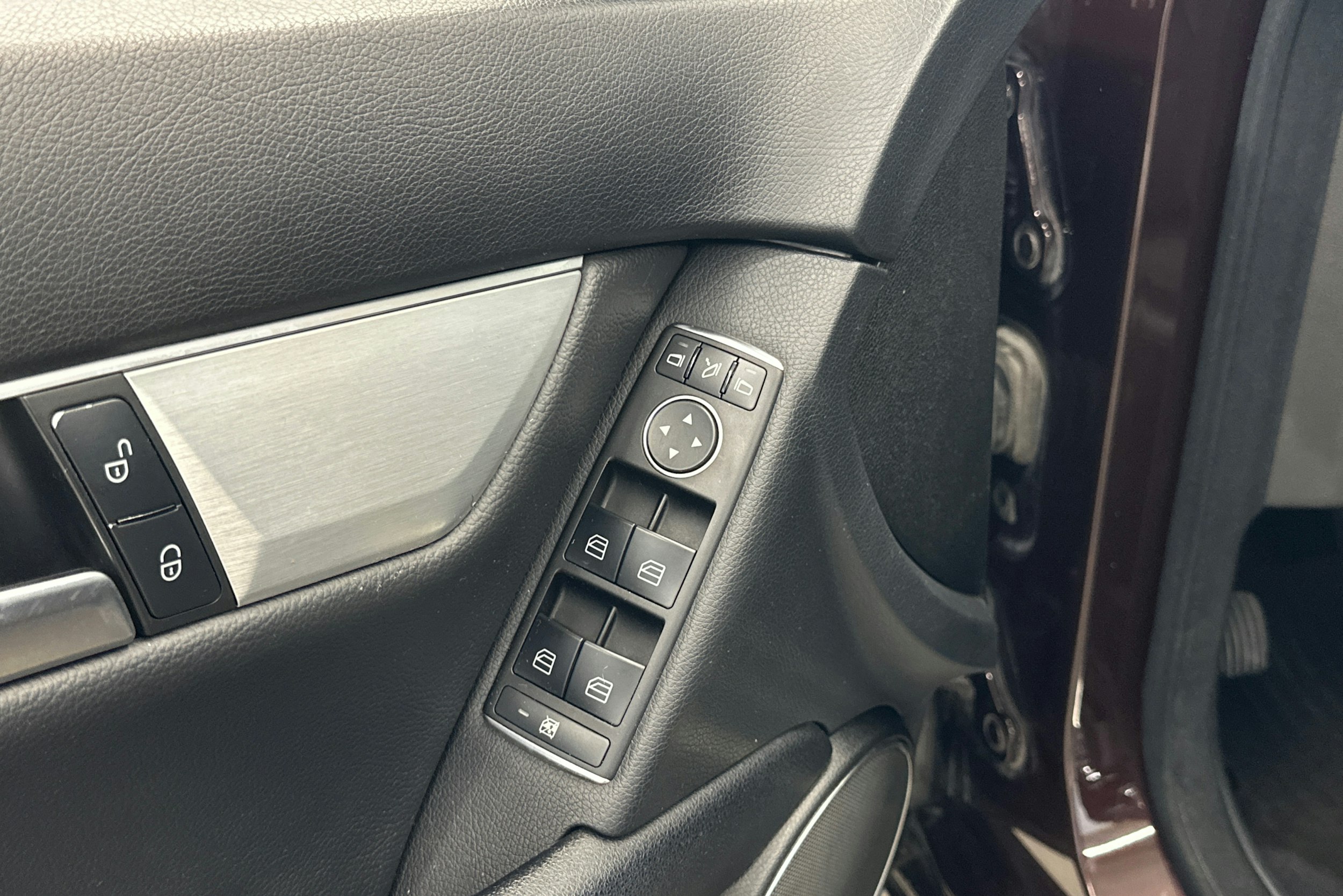 met. ruskea Mercedes-Benz C 2012 kuva 17.