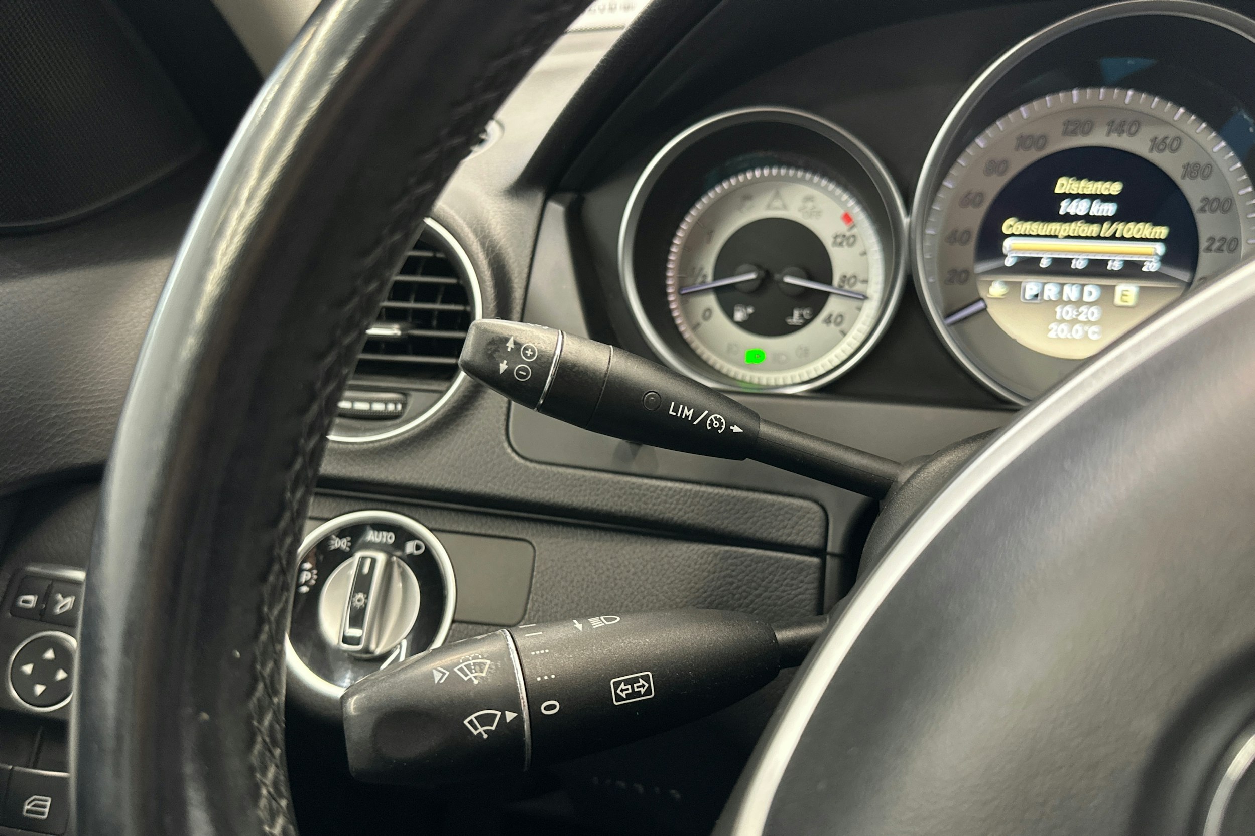 met. ruskea Mercedes-Benz C 2012 kuva 18.