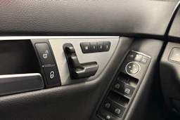 musta Mercedes-Benz C 2012 kuva 15.