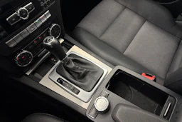 musta Mercedes-Benz C 2012 kuva 20.
