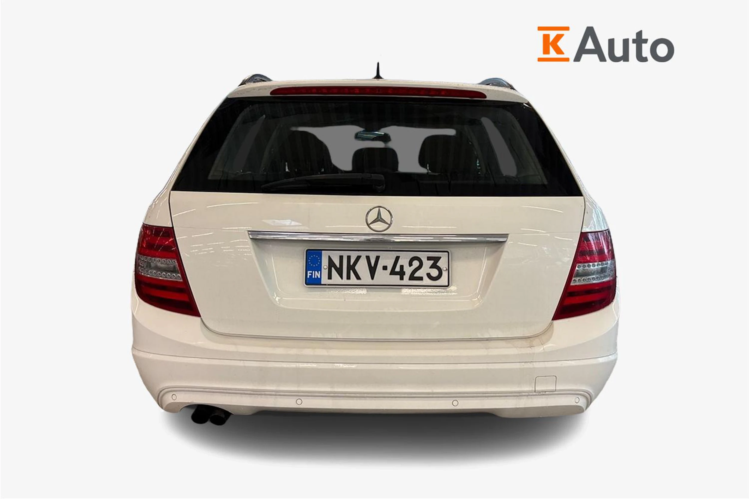 Valkoinen Mercedes-Benz C 2012 kuva 3.