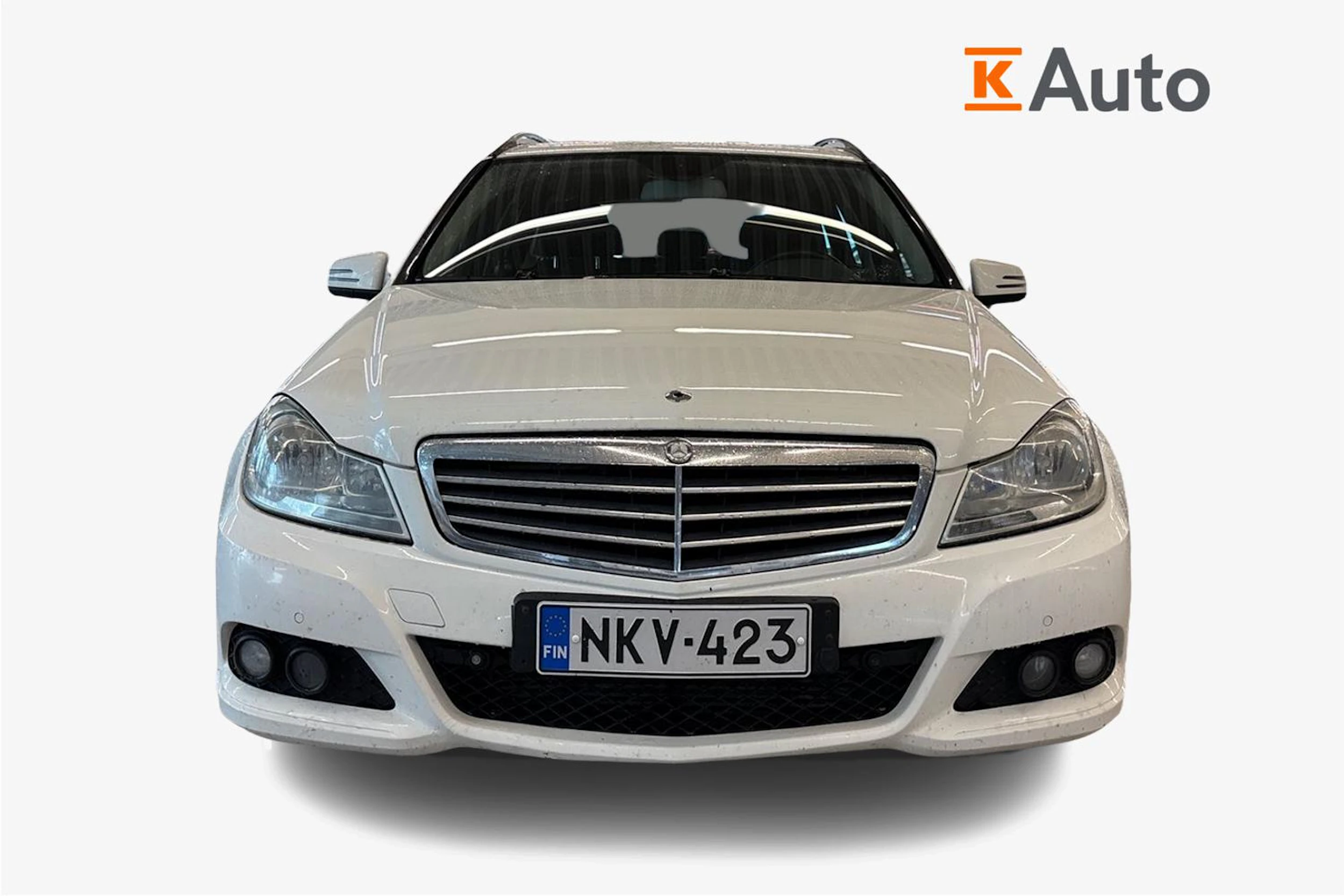 Valkoinen Mercedes-Benz C 2012 kuva 4.