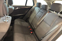 Valkoinen Mercedes-Benz C 2012 kuva 8.