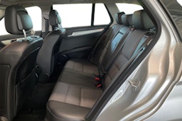 hopea Mercedes-Benz C 2012 kuva 10.