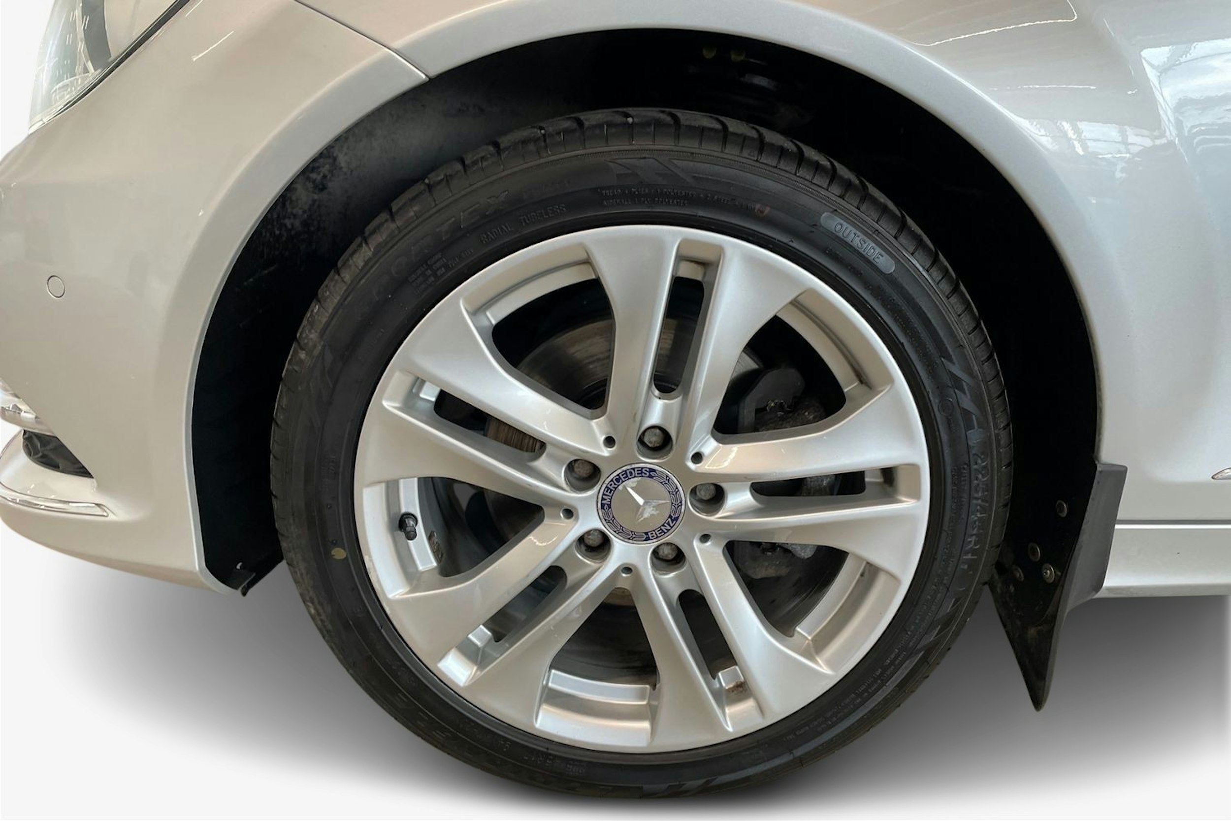 hopea Mercedes-Benz C 2012 kuva 11.