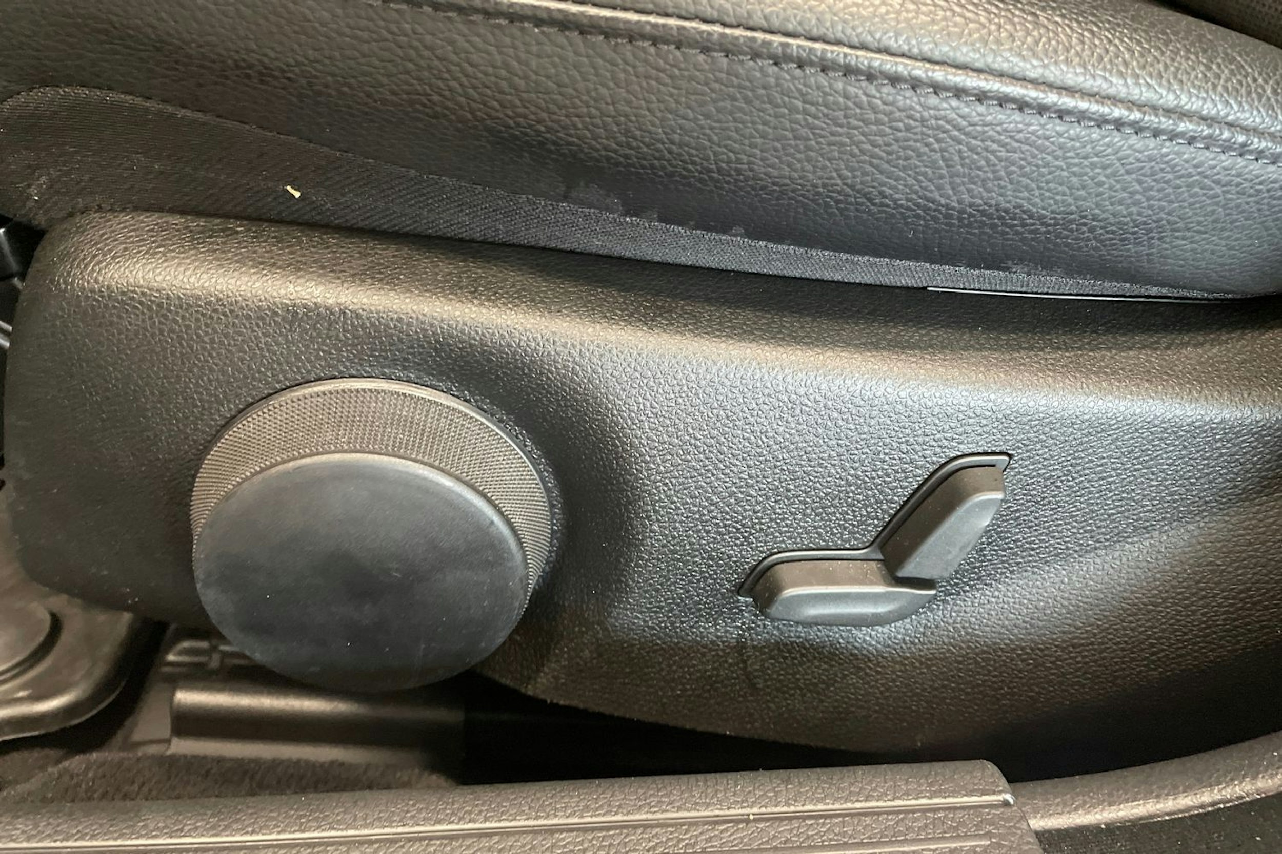 hopea Mercedes-Benz C 2012 kuva 16.