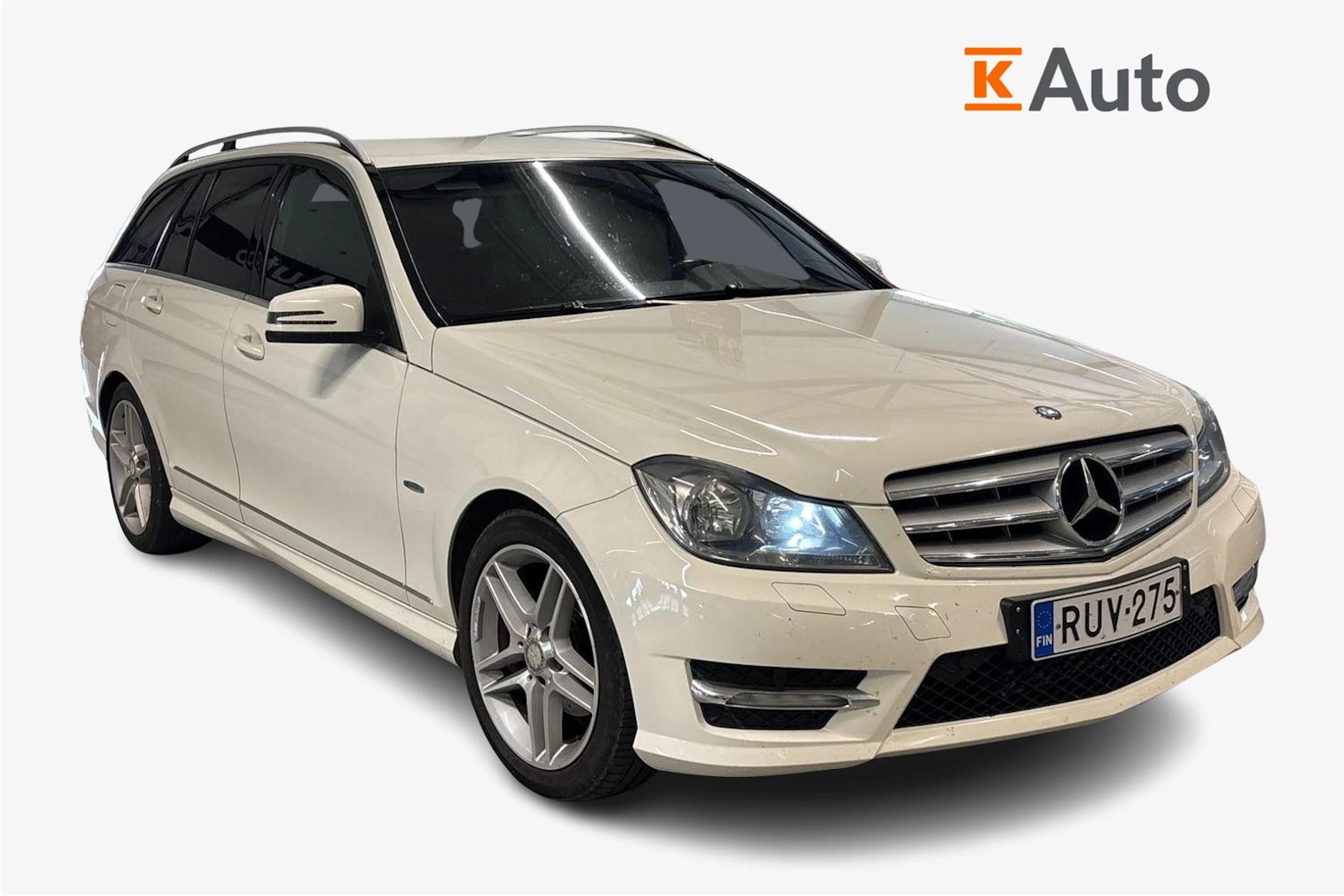 valkoinen Mercedes-Benz C 2012 kuva 1.