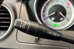 harmaa Mercedes-Benz C 2012 kuva 28.