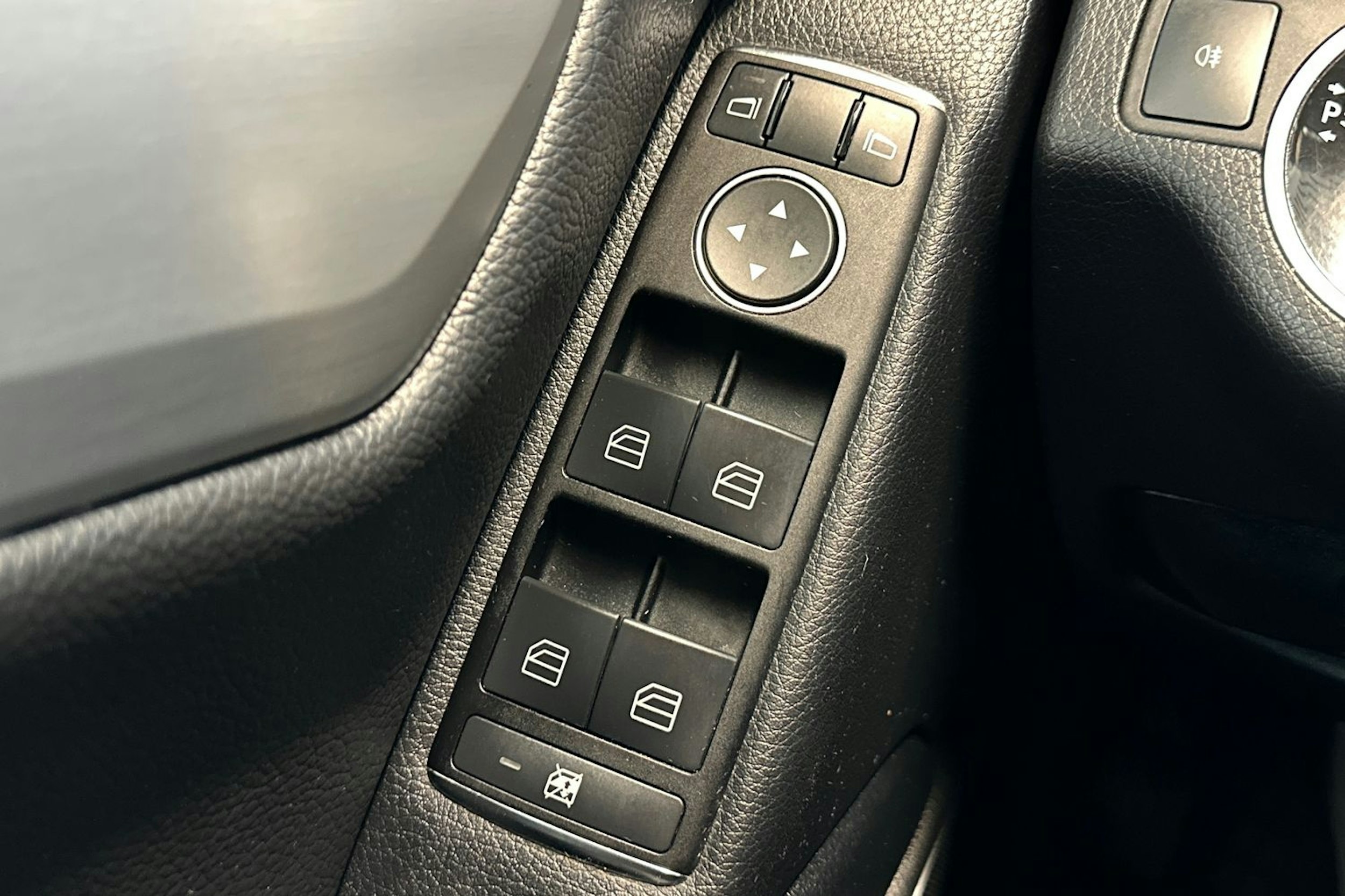 harmaa Mercedes-Benz C 2012 kuva 31.