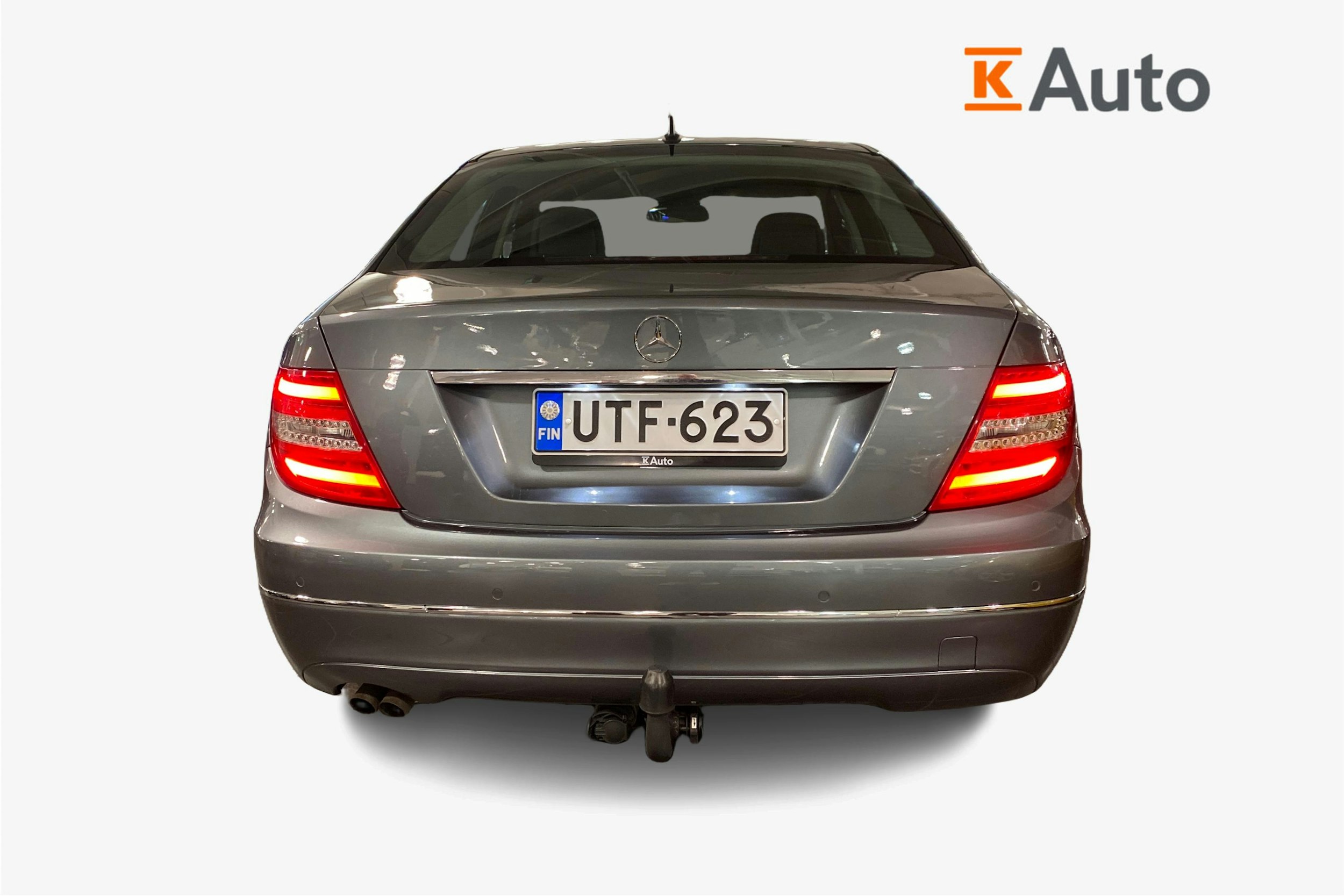 Harmaa Mercedes-Benz C 2012 kuva 3.