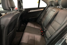 Harmaa Mercedes-Benz C 2012 kuva 10.