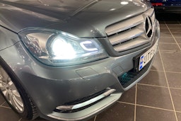 Harmaa Mercedes-Benz C 2012 kuva 17.