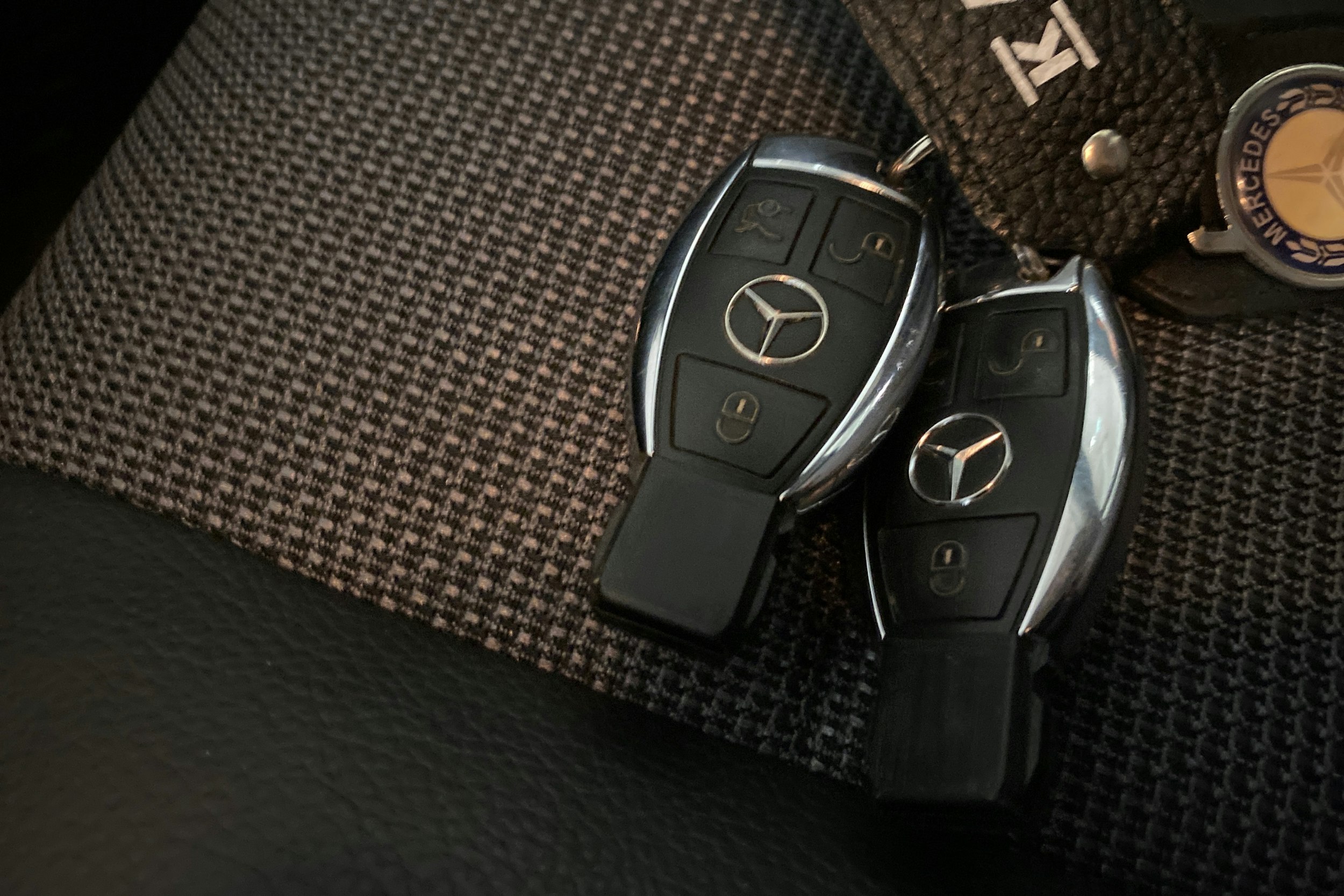 Harmaa Mercedes-Benz C 2012 kuva 24.