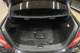 met. musta Mercedes-Benz C 2012 kuva 26.