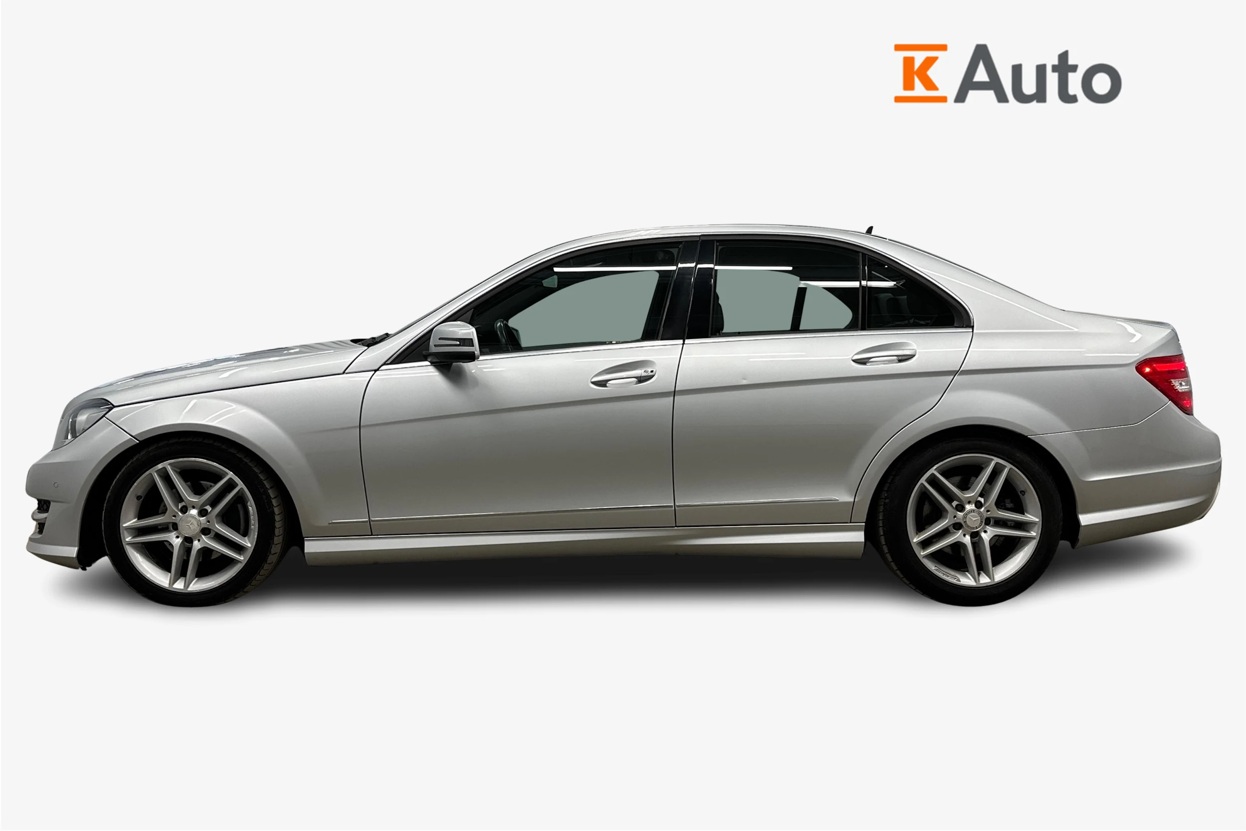 hopea Mercedes-Benz C 2013 kuva 5.