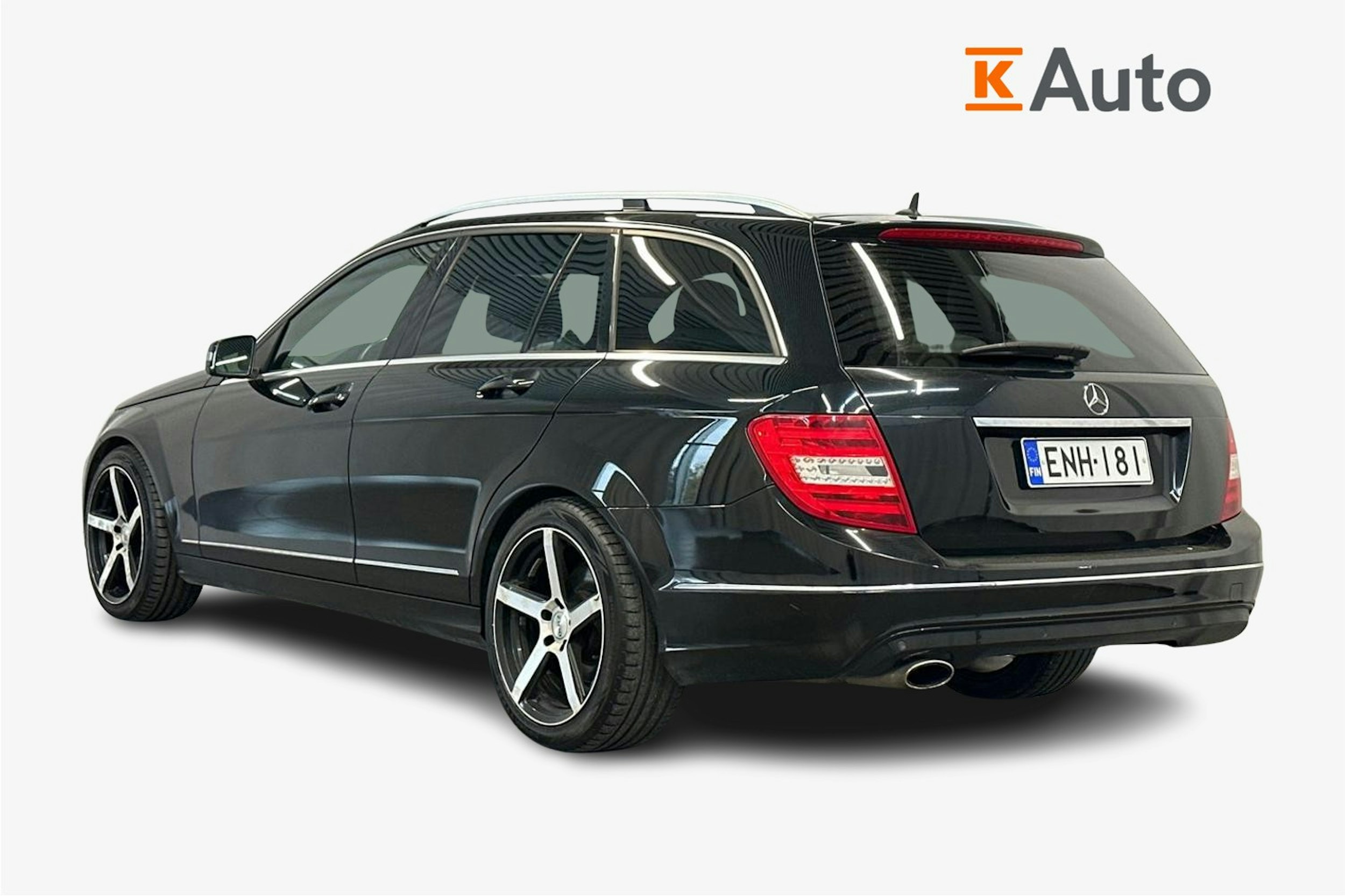 musta Mercedes-Benz C 2013 kuva 2.