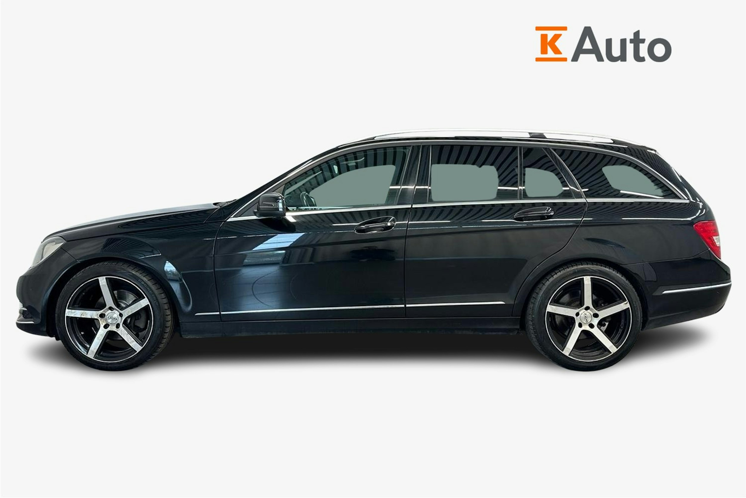 musta Mercedes-Benz C 2013 kuva 5.