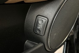 musta Mercedes-Benz C 2013 kuva 18.