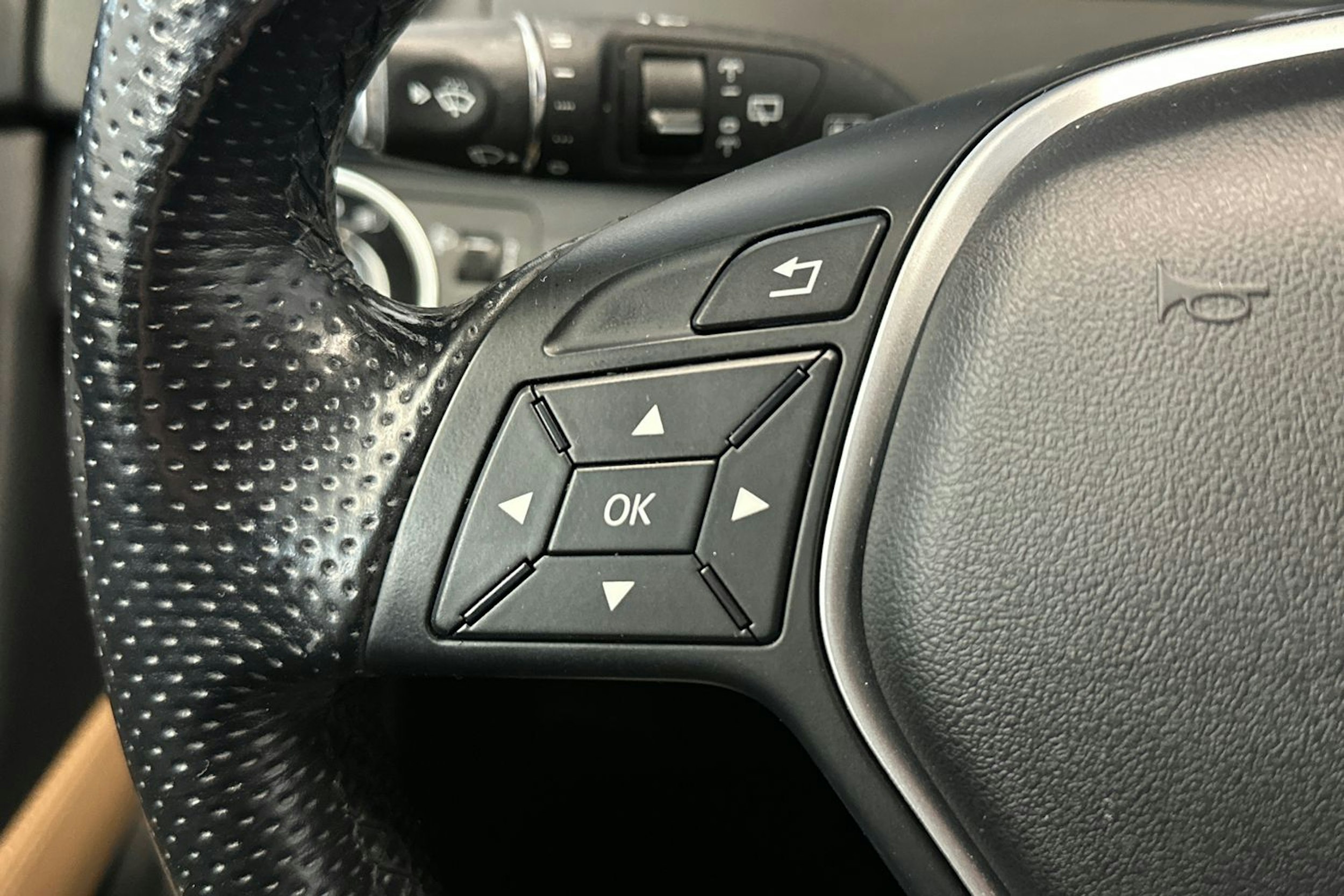 musta Mercedes-Benz C 2013 kuva 20.