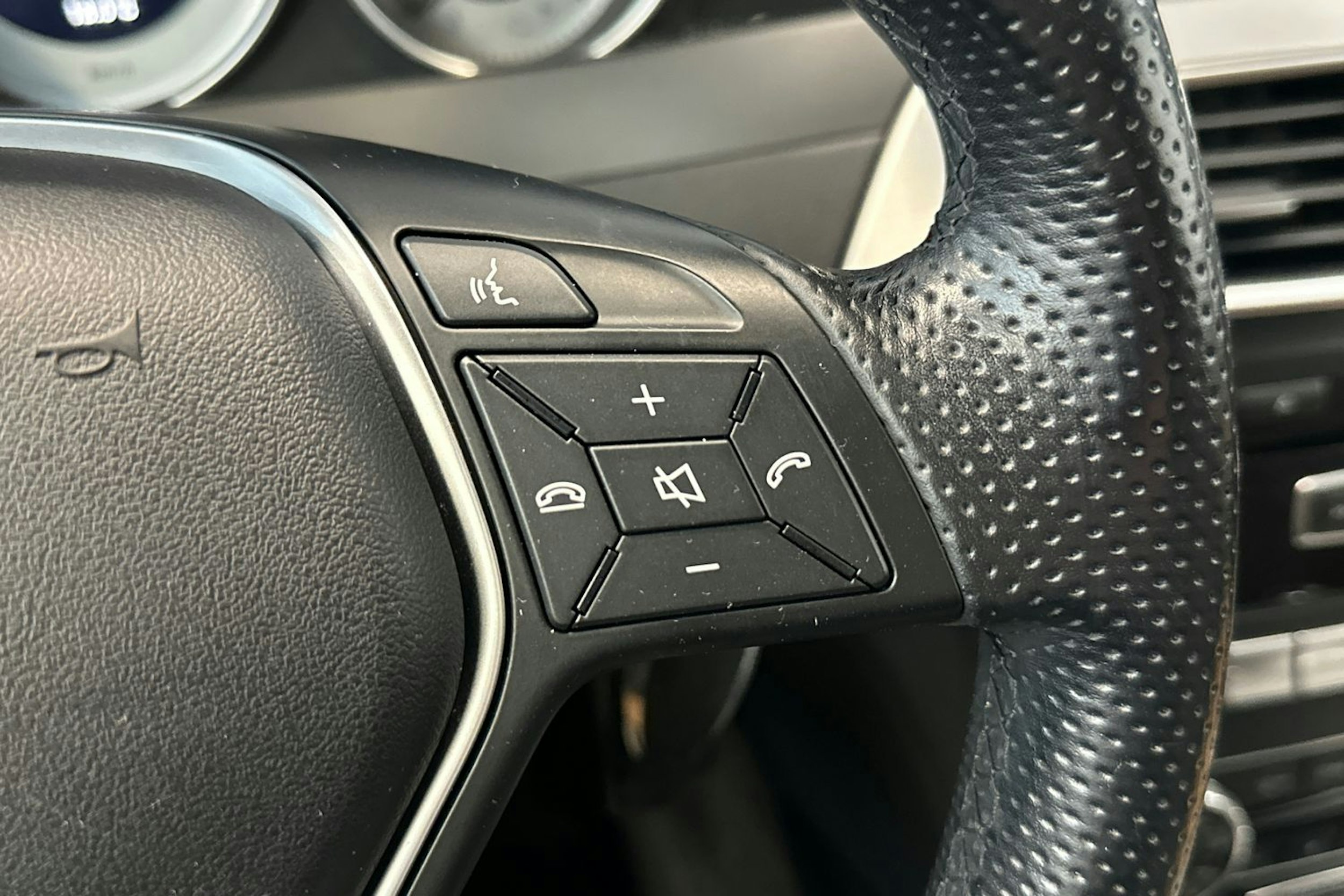 musta Mercedes-Benz C 2013 kuva 21.