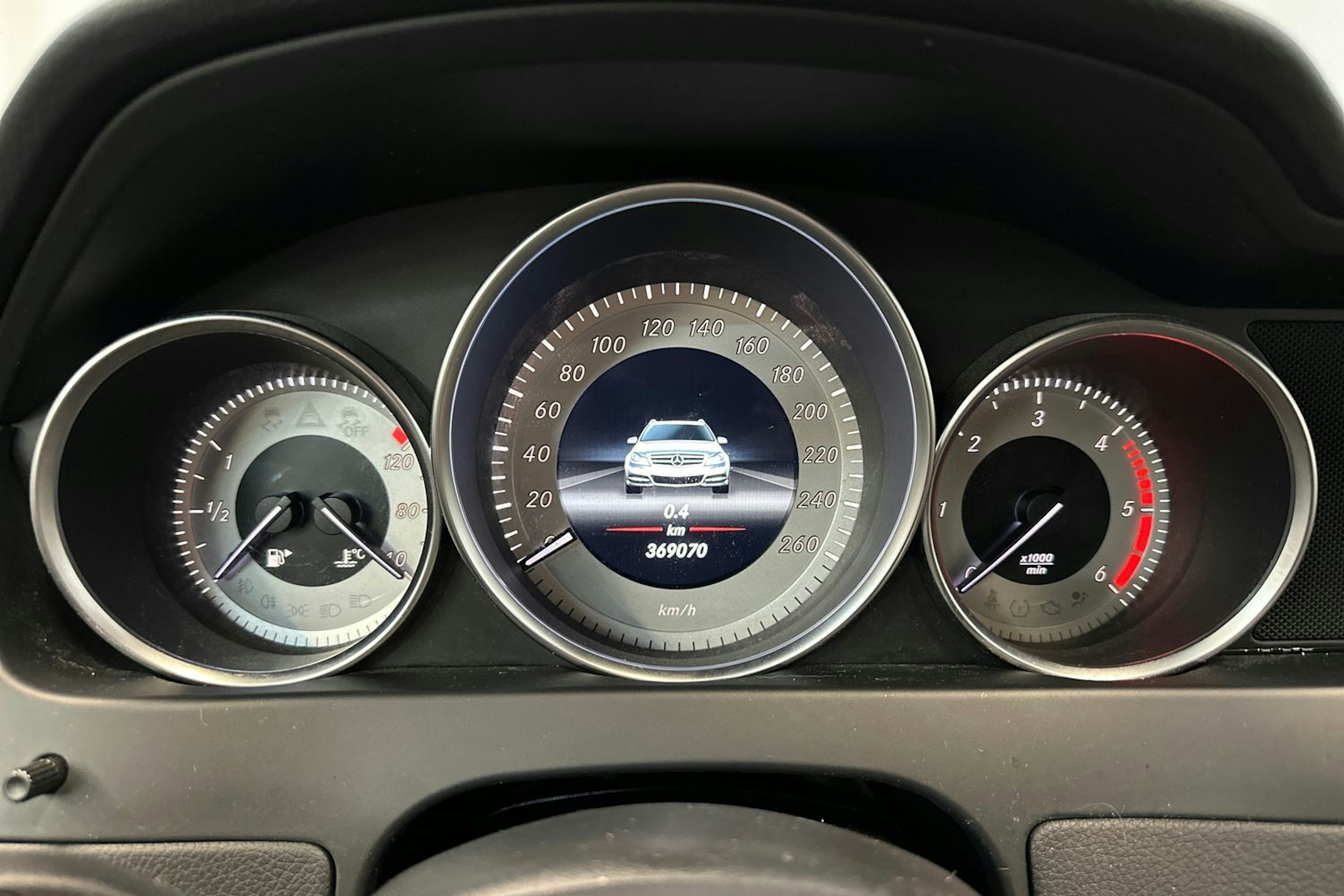 musta Mercedes-Benz C 2013 kuva 22.