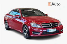 Punainen Mercedes-Benz C 2013 kuva 1.