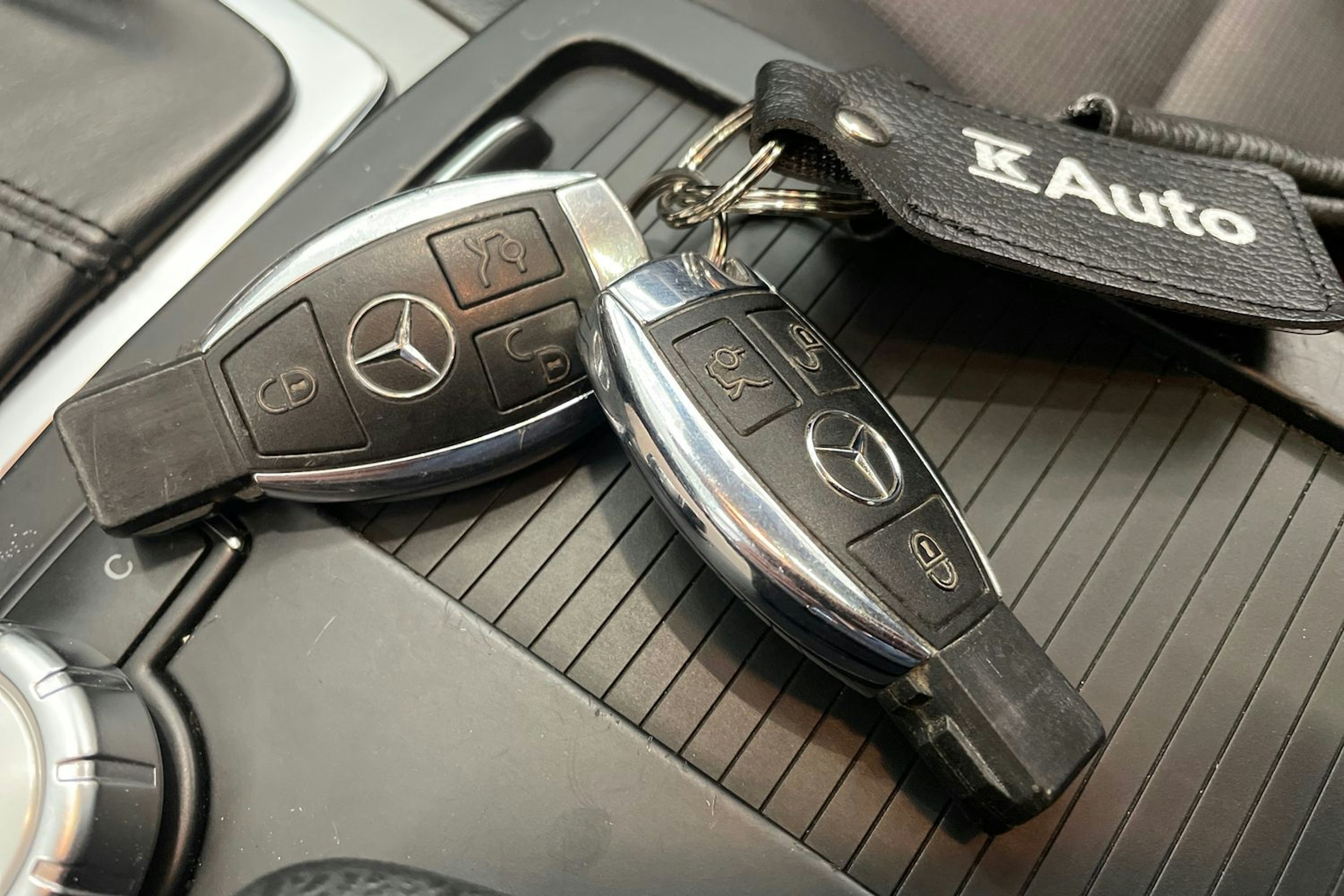 harmaa Mercedes-Benz C 2013 kuva 31.