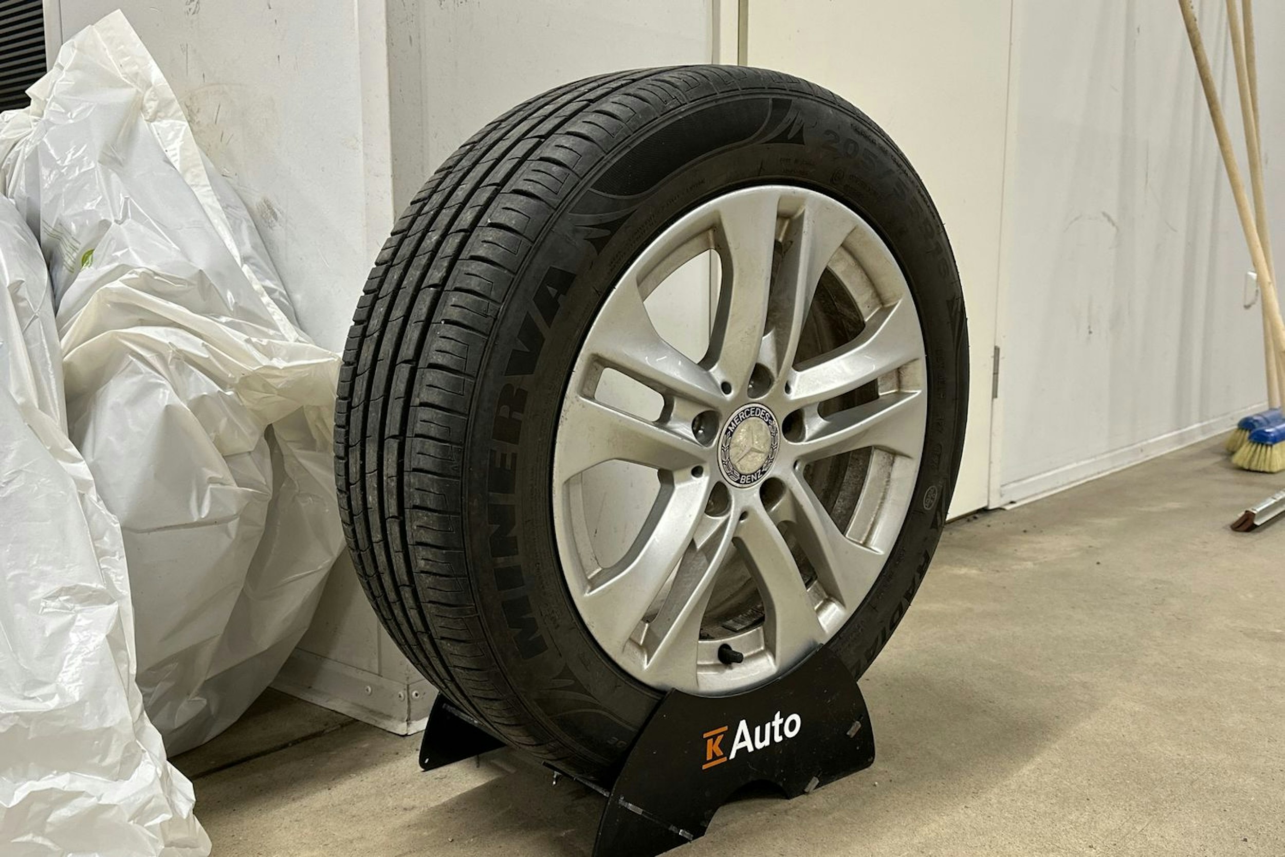 Musta Mercedes-Benz C 2013 kuva 13.